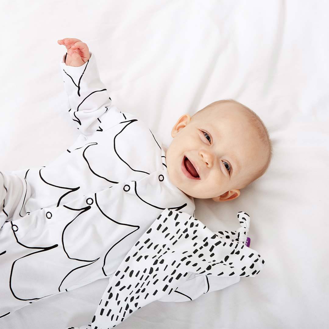 Snuz Baby Sleepsuit & Comforter Gift Set (0-3m) - Wave Mono