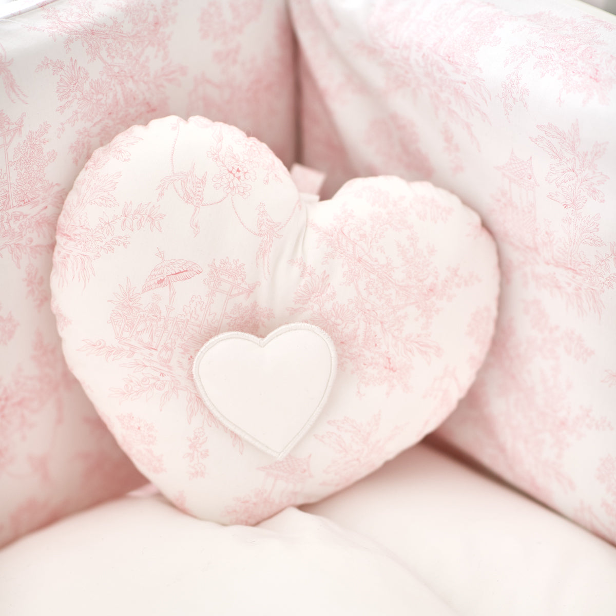 Theophile & Patachou Musical Cushion “Cloud” - Sweet Pink
