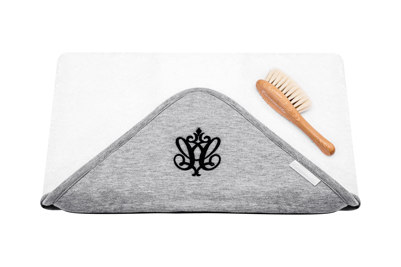 Caramella Manhattan Towel With Baby Hairbrush